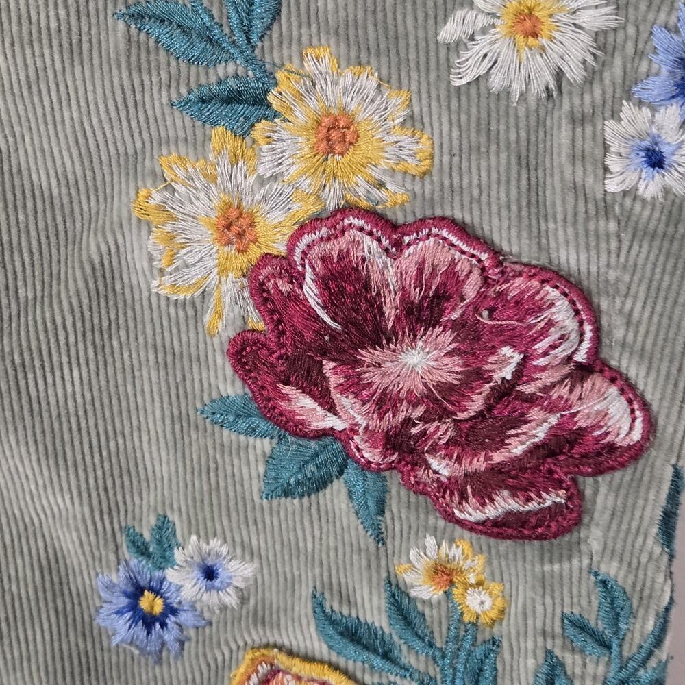 Driftwood Women's Corduroy Embroidered Farrah Flare Leg Jeans Size 30 34" Inseam - Picture 4 of 12